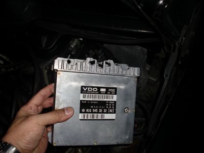 W124 エンジンコンピューター(ECM)修理